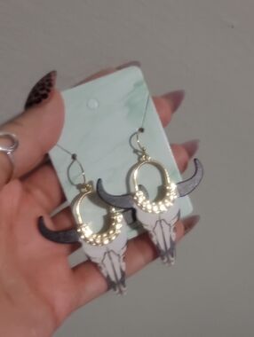 Western Skull Hoop Earrings in Black and Gold - Women Jewelry